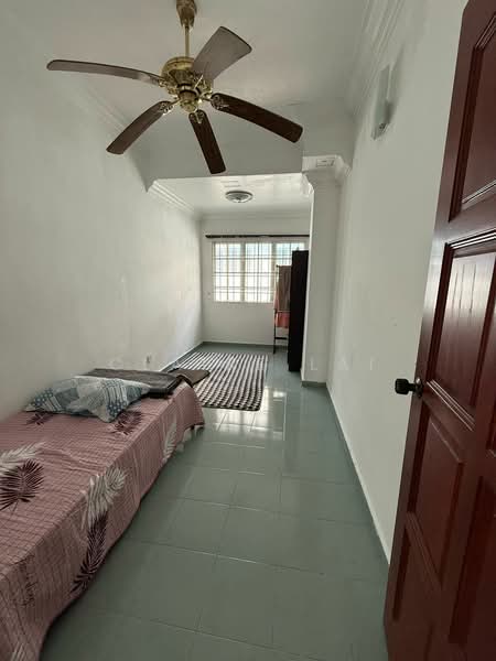 2-storey Terraced House for Sale in Bandar Putra (Kulai) - Claire Lai - Bedroom - PropertyGuru.com.my