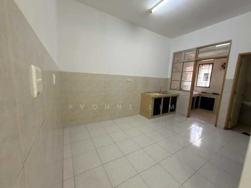 2-storey Terraced House for Sale in Bukit Indah (Iskandar Puteri (Nusajaya)) - Yvonne Lim - Kitchen - PropertyGuru.com.my