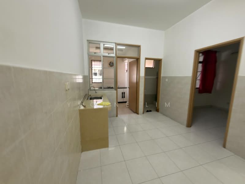 2-storey Terraced House for Sale in Bukit Indah (Iskandar Puteri (Nusajaya)) - Yvonne Lim - Kitchen - PropertyGuru.com.my