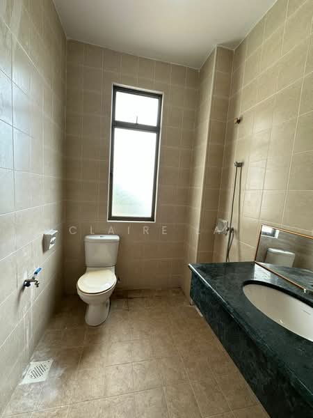 Cluster House for Sale in Bandar Putra (Kulai) - Claire Lai - Bathroom - PropertyGuru.com.my