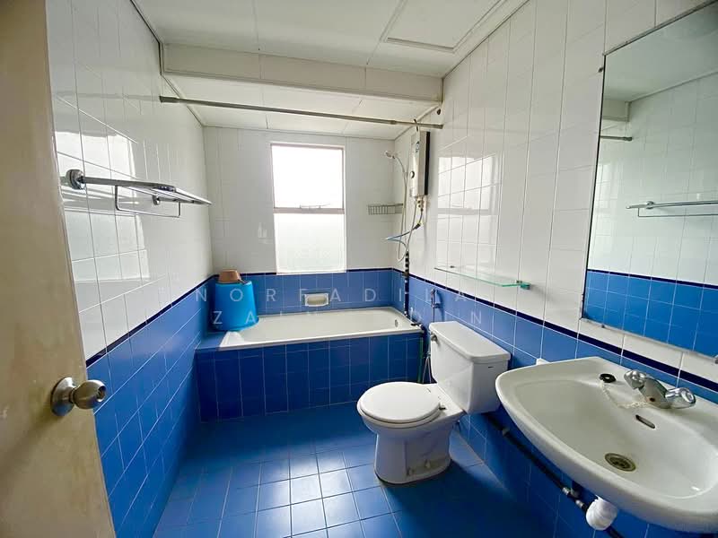 Seri Hijauan untuk Untuk Dijual - RM 360,000, Feb 2026 - Bathroom - PropertyGuru.com.my