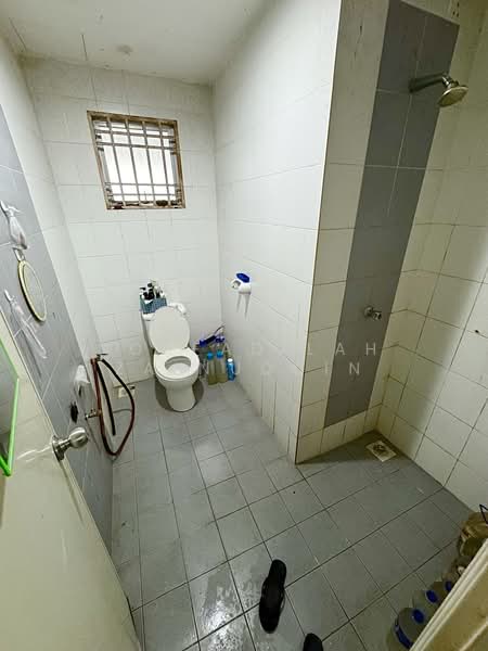 Condominium for Sale at Kristal Heights - NORFADILAH ZAINUDDIN - Bathroom - PropertyGuru.com.my