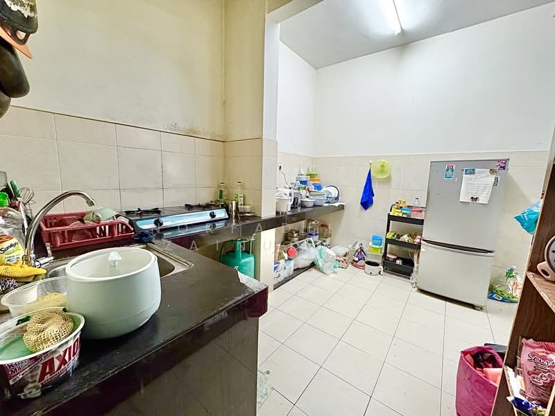 Condominium for Sale at Kristal Heights - NORFADILAH ZAINUDDIN - Kitchen - PropertyGuru.com.my