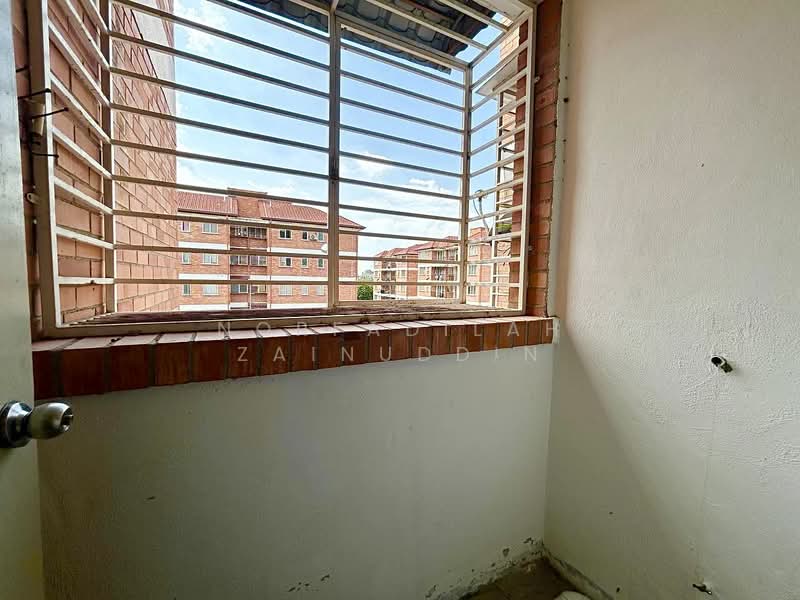 Alam Budiman (Sri Budiman) untuk Untuk Dijual - RM 285,000, Mac 2026 - Balcony - PropertyGuru.com.my