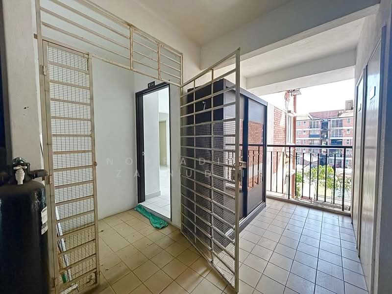 Alam Budiman (Sri Budiman) untuk Untuk Dijual - RM 275,000, Mac 2026 - Balcony - PropertyGuru.com.my