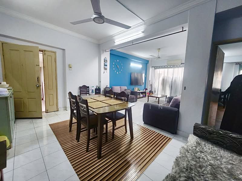 Condominium for Sale at Kemuncak Shah Alam - NORFADILAH ZAINUDDIN - Living Room - PropertyGuru.com.my