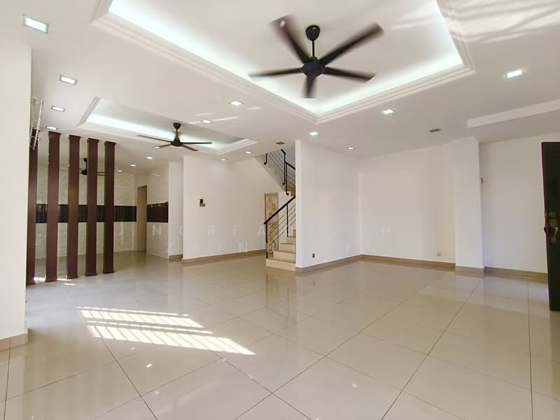 Semi-Detached House for Sale in Rawang (Selangor) - NORFADILAH ZAINUDDIN - Living Room - PropertyGuru.com.my