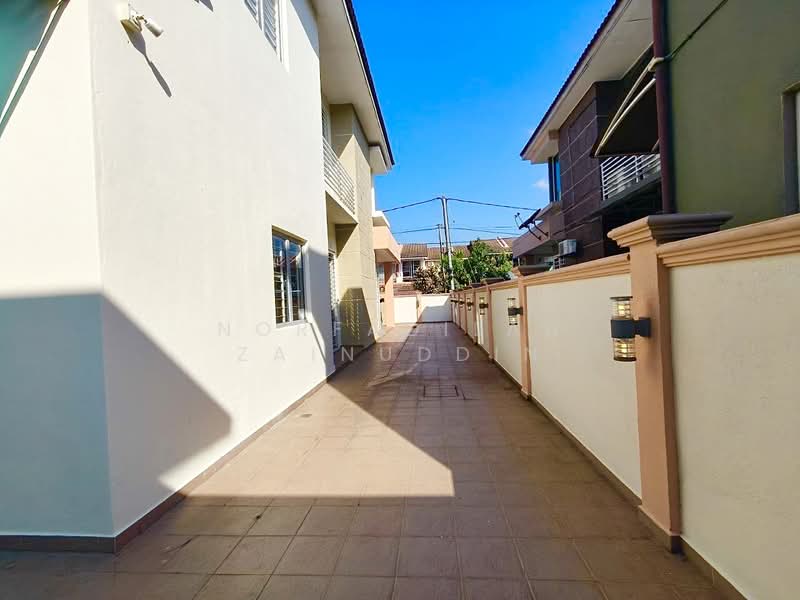 Semi-Detached House for Sale in Rawang (Selangor) - NORFADILAH ZAINUDDIN - Exterior - PropertyGuru.com.my