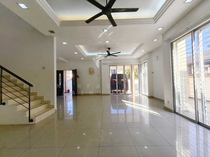 Semi-Detached House for Sale in Rawang (Selangor) - NORFADILAH ZAINUDDIN - Living Room - PropertyGuru.com.my