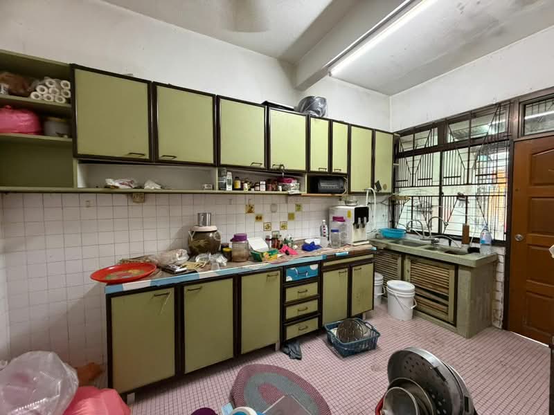 2-storey Terraced House for Sale in Taman Skudai Baru (Skudai) - YC Fung - Kitchen - PropertyGuru.com.my