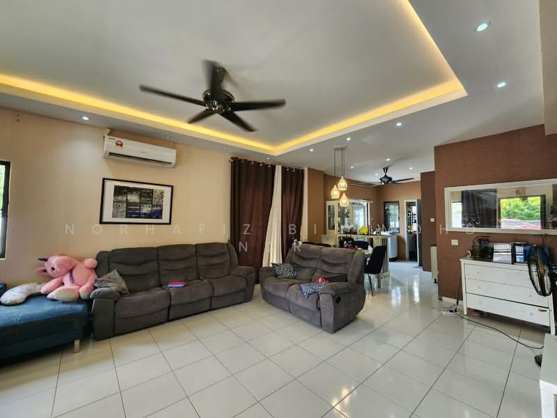 Rumah Teres 2 Tingkat untuk Dijual di Taman Setia Permai (Klang) - Norhafiz Bin Mohd Nor - Living Room - PropertyGuru.com.my