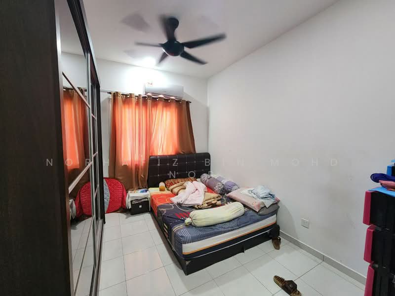 Rumah Teres 2 Tingkat untuk Dijual di Taman Setia Permai (Klang) - Norhafiz Bin Mohd Nor - Bedroom - PropertyGuru.com.my