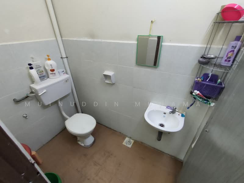 1-storey Terraced House for Sale in Hutan Melintang (Perak) - Muinuddin Muhamad - PropertyGuru.com.my