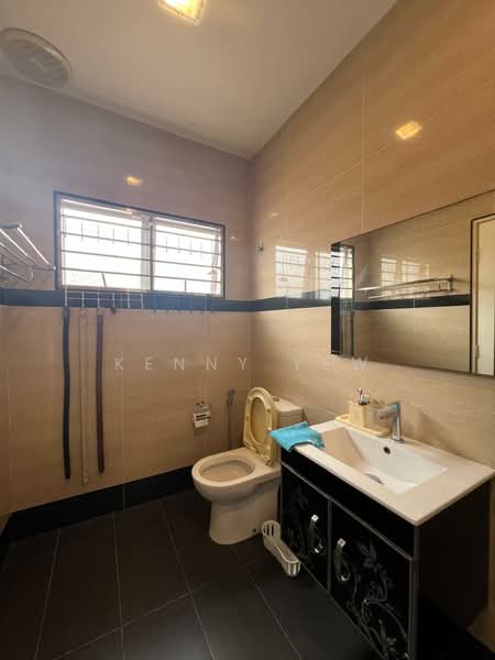 2-storey Terraced House for Sale in Bandar Sunway Semenyih (Semenyih) - Kenny Yew - Bathroom - PropertyGuru.com.my