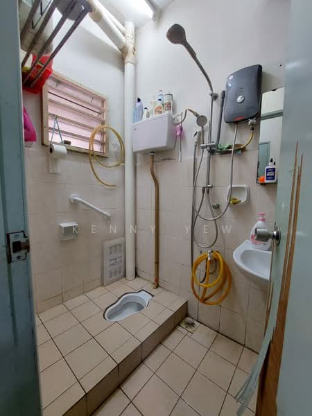 2-storey Terraced House for Sale in Bandar Mahkota Cheras (Cheras) - Kenny Yew - Bathroom - PropertyGuru.com.my