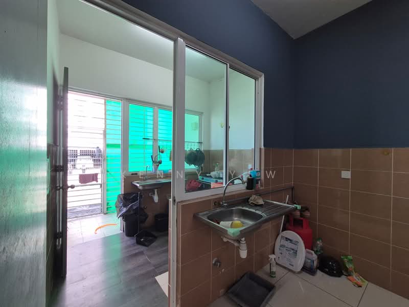 2-storey Terraced House for Sale in Tiara East (Semenyih) - Kenny Yew - Kitchen - PropertyGuru.com.my