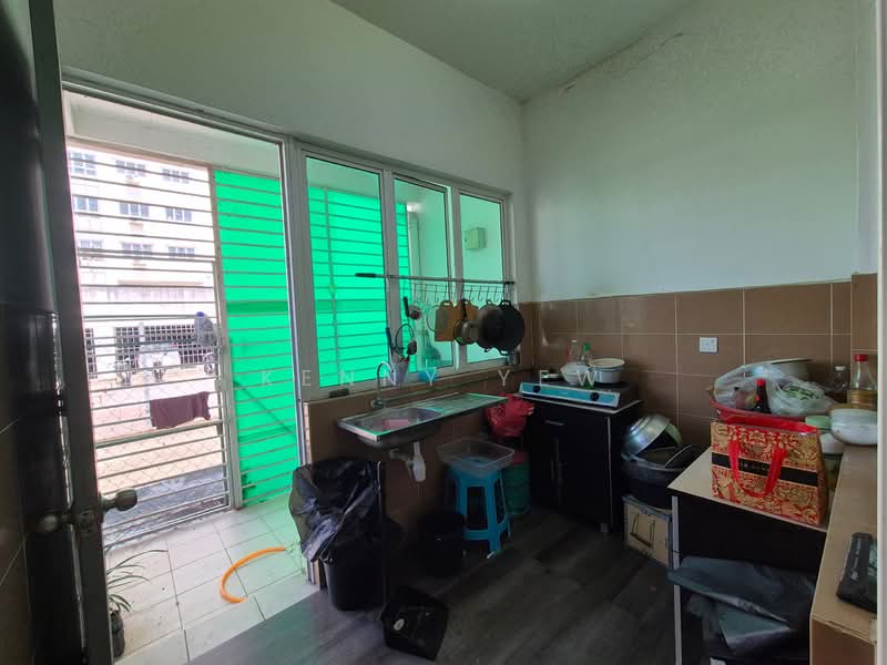 2-storey Terraced House for Sale in Tiara East (Semenyih) - Kenny Yew - Kitchen - PropertyGuru.com.my