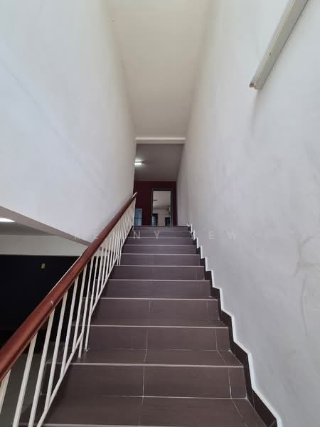 2-storey Terraced House for Sale in Tiara East (Semenyih) - Kenny Yew - Corridor - PropertyGuru.com.my