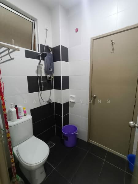 2-storey Terraced House for Sale in Bandar Seri Alam (Masai) - Daniel Yong - Bathroom - PropertyGuru.com.my