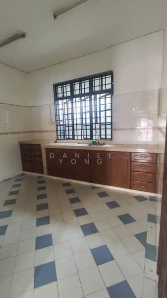 2-storey Terraced House for Sale in Bandar Seri Alam (Masai) - Daniel Yong - Kitchen - PropertyGuru.com.my