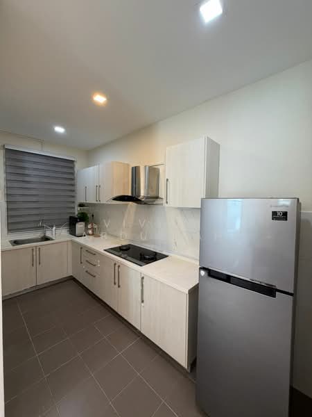 Service Residence for Sale at Jentayu Residensi @ Tampoi - Vivian Abdullah - Kitchen - PropertyGuru.com.my