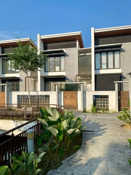 3-storey Terraced House for Sale in Cyberjaya (Selangor) - Fyza Ghazali - Exterior - PropertyGuru.com.my