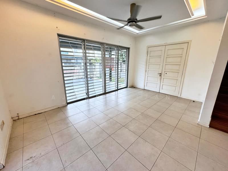 Semi-Detached House for Sale in Bangi (Selangor) - Ajwad Azizan - Living Room - PropertyGuru.com.my
