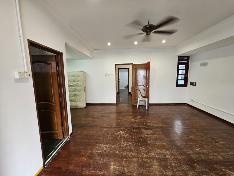 Semi-Detached House for Sale in Batu Uban (Gelugor) - Eugene Lee - Living Room - PropertyGuru.com.my