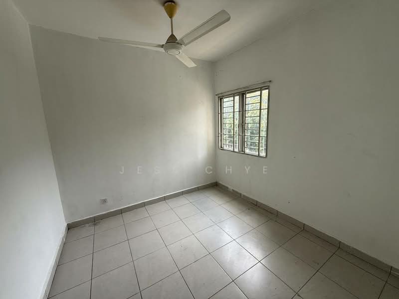 Apartment for Rent at Pangsapuri Akasia (Bandar Botanic) - Jess Chye - Interior - PropertyGuru.com.my