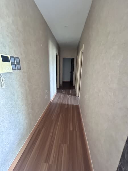 Condominium for Sale at Hartamas Regency 1 - Sonia Hartono - Corridor - PropertyGuru.com.my