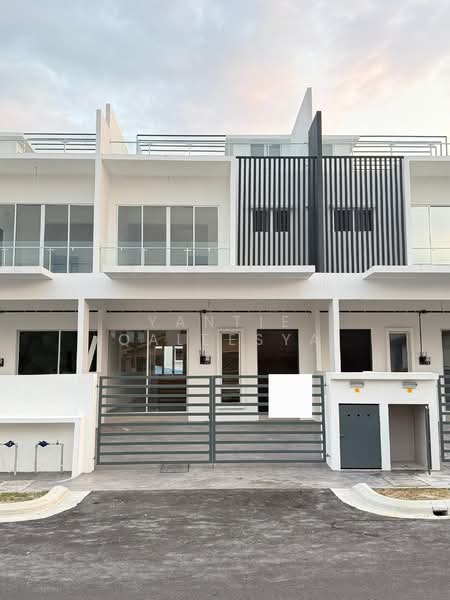 Rumah Teres 3-Tingkat untuk Dijual di Sepang (Selangor) - Yantie Qaleesya - Exterior - PropertyGuru.com.my