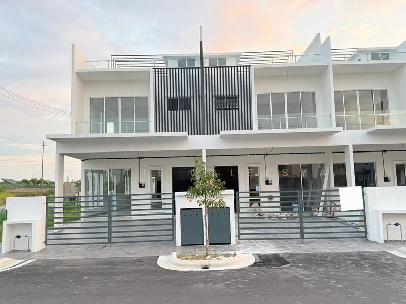 Rumah Teres 3-Tingkat untuk Dijual di Sepang (Selangor) - Yantie Qaleesya - Exterior - PropertyGuru.com.my
