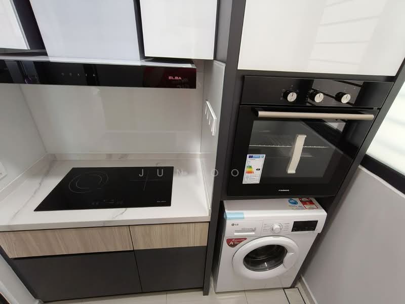 Queens Residences Q1 @ Queens Waterfront untuk Untuk Disewa - RM 3,500 /bulan, Feb 2026 - Kitchen - PropertyGuru.com.my