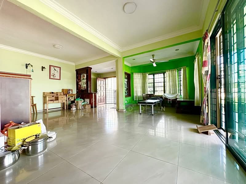 2-storey Terraced House for Sale in Taman Sri Buloh (Sungai Buloh) - NORFADILAH ZAINUDDIN - Living Room - PropertyGuru.com.my