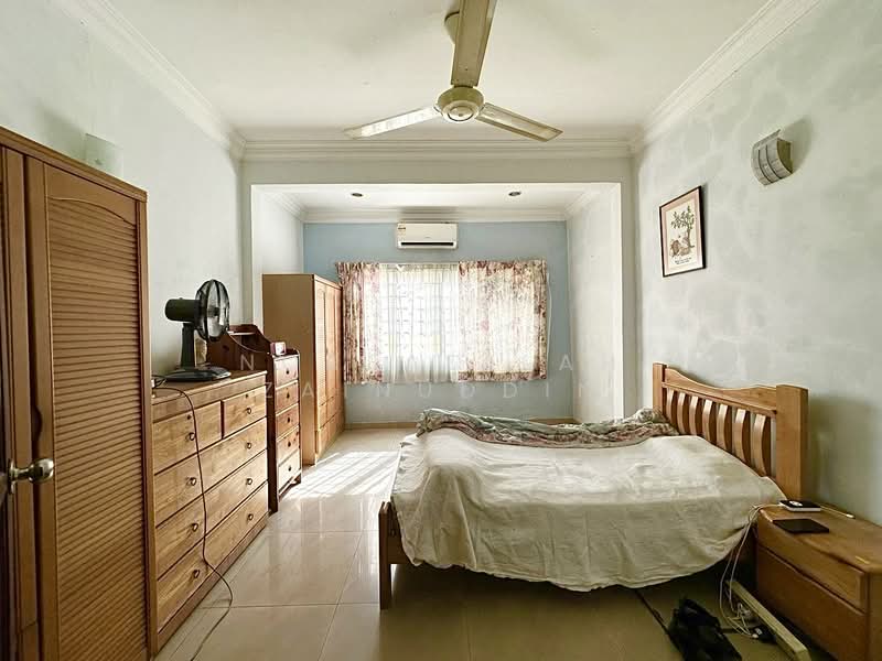 2-storey Terraced House for Sale in Taman Sri Buloh (Sungai Buloh) - NORFADILAH ZAINUDDIN - Bedroom - PropertyGuru.com.my
