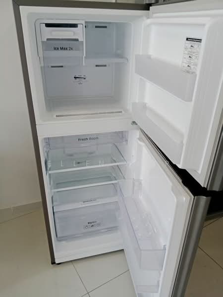 Condominium for Rent at Amberside @ Country Garden Danga Bay - Ellen Yeap - Interior - PropertyGuru.com.my