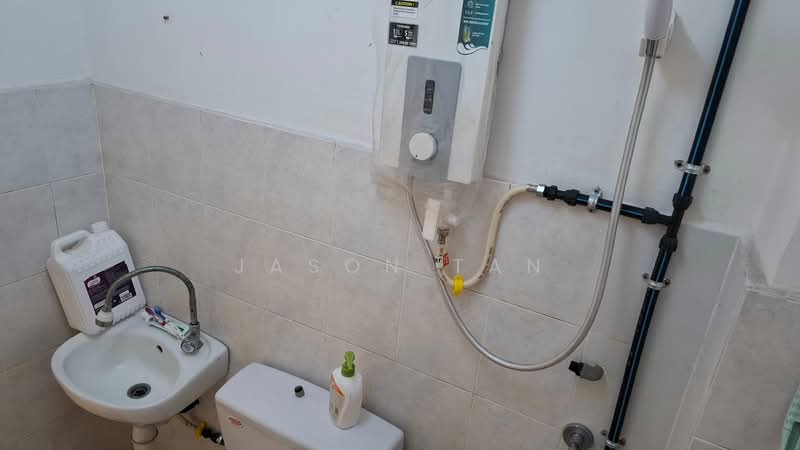 Apartment for Sale at Villa Pavilion - Jason Tan - Bathroom - PropertyGuru.com.my