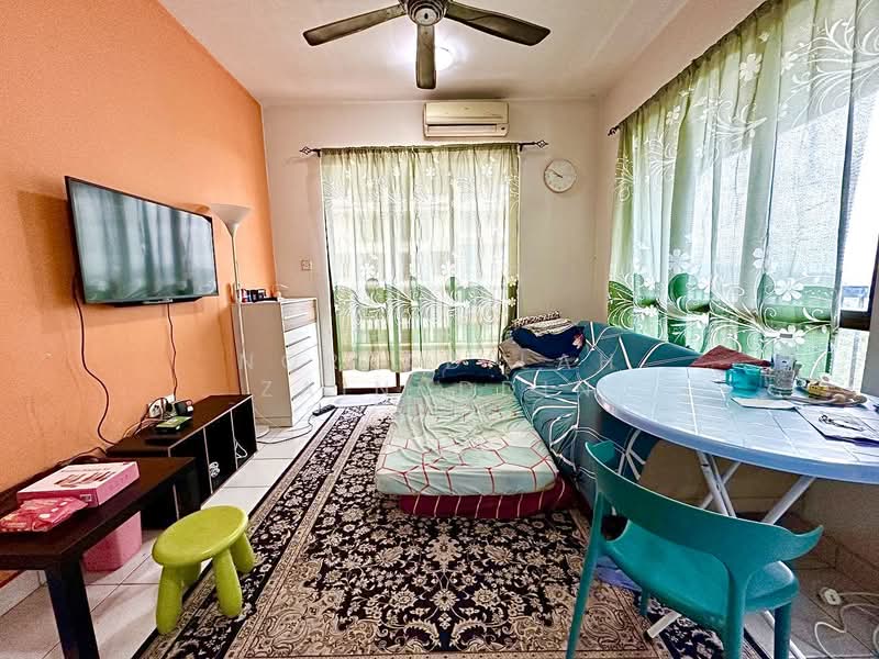 Condominium for Sale at Armanee - NORFADILAH ZAINUDDIN - Living Room - PropertyGuru.com.my