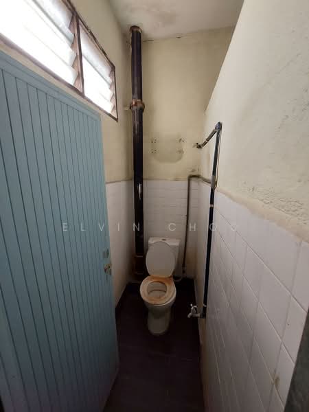 1-storey Terraced House for Sale in Taman Sukun (Bukit Mertajam) - Elvin Choo - Bathroom - PropertyGuru.com.my