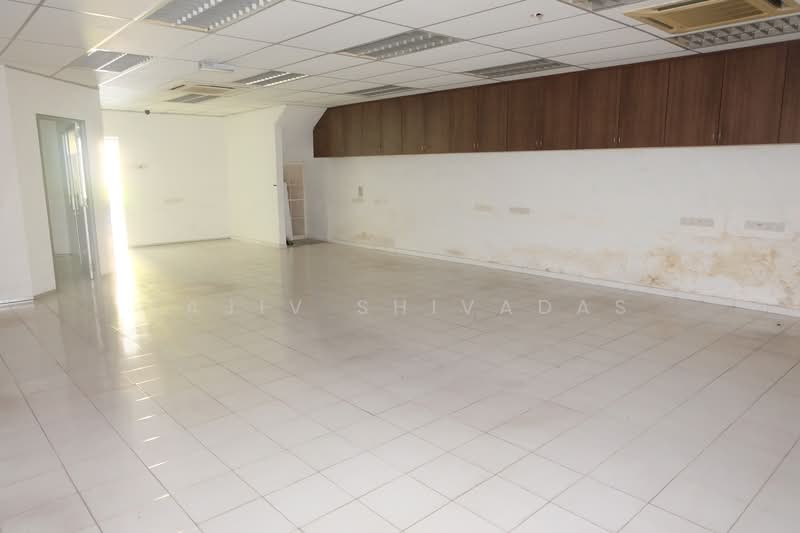 Shop for Rent in Taman Tun Dr Ismail (Kuala Lumpur) - Sajiv Shivadas - Interior - PropertyGuru.com.my