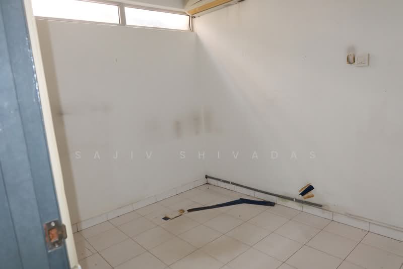 Shop for Rent in Taman Tun Dr Ismail (Kuala Lumpur) - Sajiv Shivadas - Interior - PropertyGuru.com.my