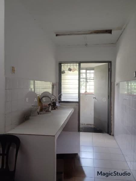 Flat for Rent at Desa Satu - Eason Hong - Kitchen - PropertyGuru.com.my
