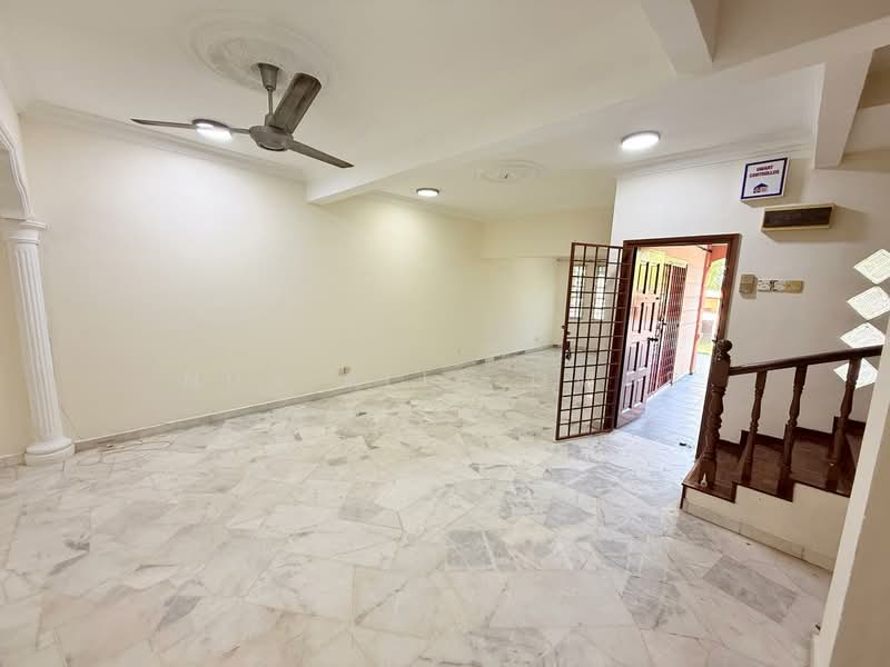 2-storey Terraced House for Sale in Shah Alam (Selangor) - Nur Alia Omar - Living Room - PropertyGuru.com.my