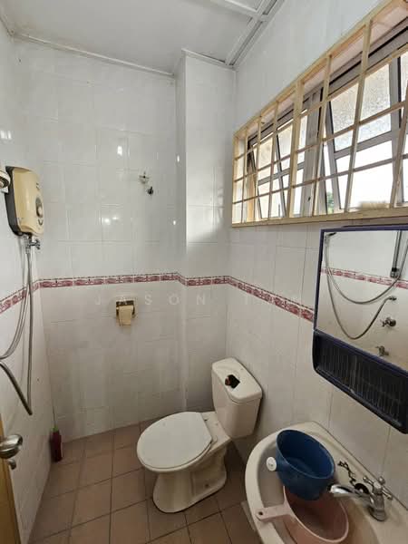 2-storey Terraced House for Sale in TAMAN PUCHONG UTAMA (Puchong) - Jason Tan - Bathroom - PropertyGuru.com.my