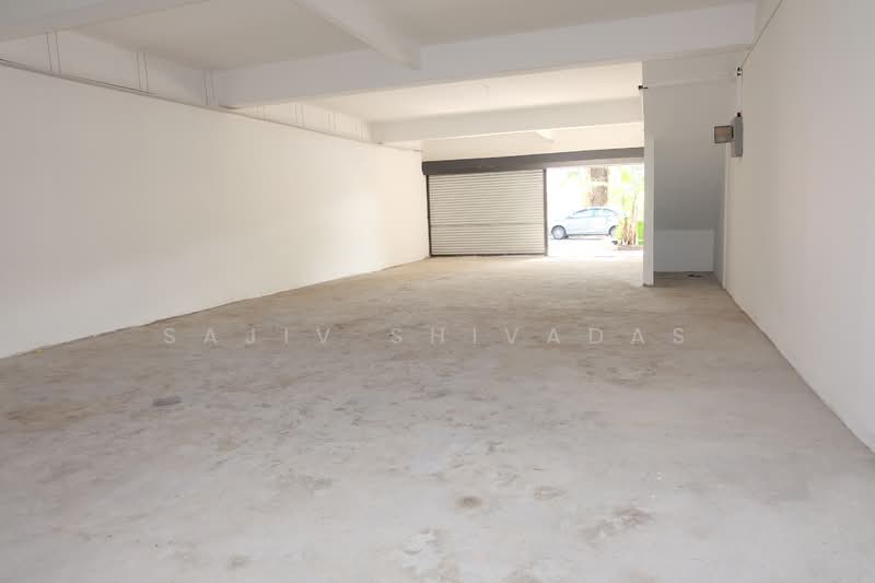 Shop for Rent in Taman Tun Dr Ismail (Kuala Lumpur) - Sajiv Shivadas - Car Park - PropertyGuru.com.my
