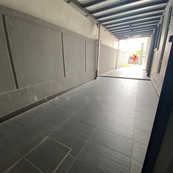 Cluster House for Sale in Johor Bahru (Johor) - Alan Chong - Exterior - PropertyGuru.com.my