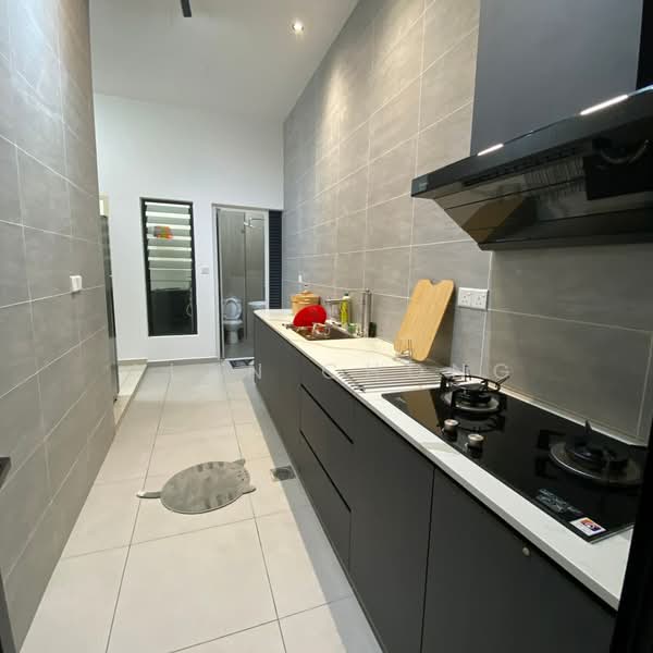 Cluster House for Sale in Johor Bahru (Johor) - Alan Chong - Kitchen - PropertyGuru.com.my