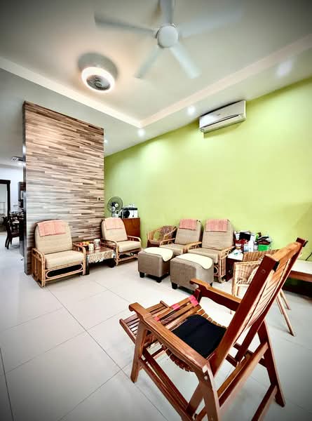 2 Permai 3-Storey Terraced House in Tanjung Bungah. untuk Untuk Dijual - RM 1,450,000, Apr 2026 - Living Room - PropertyGuru.com.my