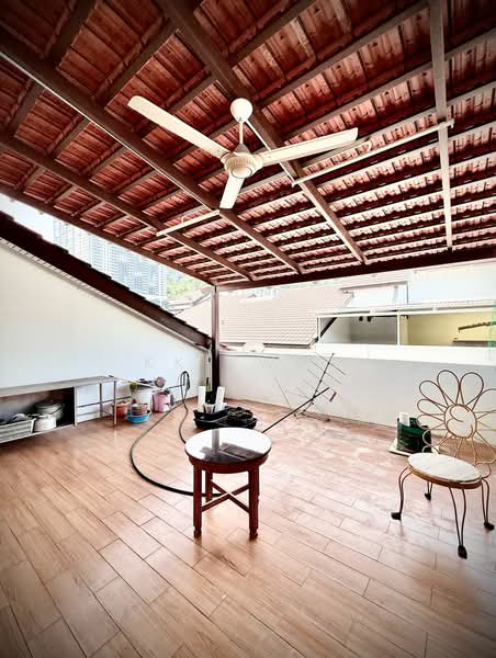 2 Permai 3-Storey Terraced House in Tanjung Bungah. untuk Untuk Dijual - RM 1,450,000, Apr 2026 - Balcony - PropertyGuru.com.my