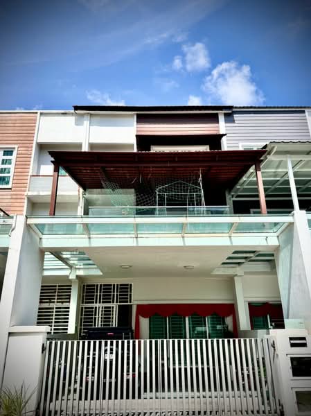 2 Permai 3-Storey Terraced House in Tanjung Bungah. untuk Untuk Dijual - RM 1,450,000, Apr 2026 - PropertyGuru.com.my